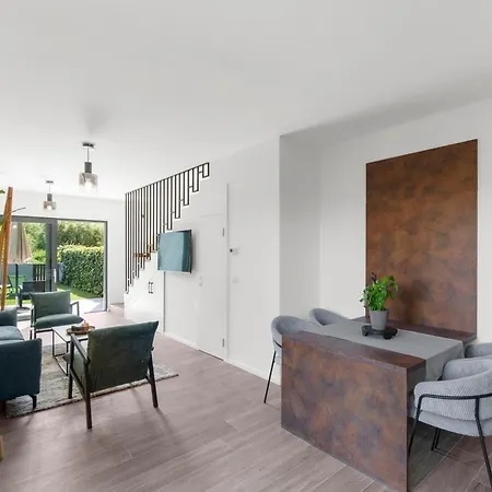 Holiday home New Casa Familia With Frontyard, Backyard And Great Bbq!