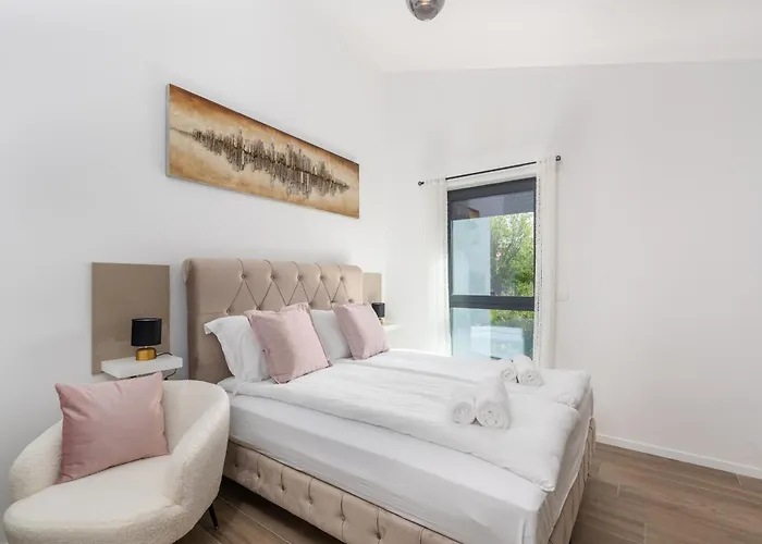 New Casa Familia With Frontyard, Backyard And Great Bbq! Nyaraló