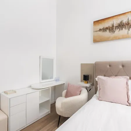 New Casa Familia With Frontyard, Backyard And Great Bbq! *